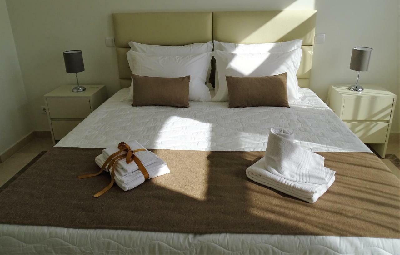 Bowen, Luxury * Lagos